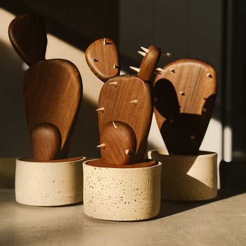 Pala di fico d’India in legno di Ipè