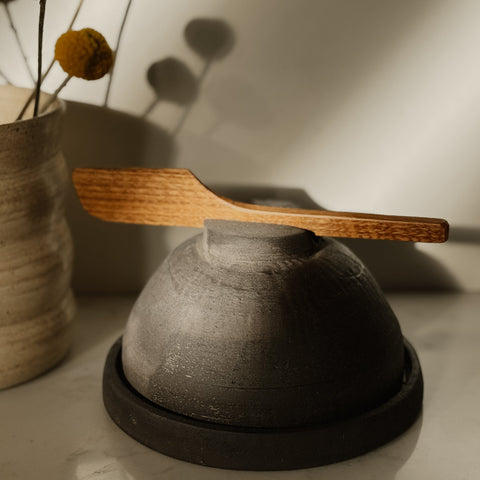 Burriera con coltello in rovere